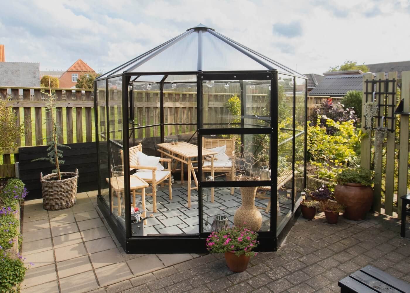 Solid Pavillon
